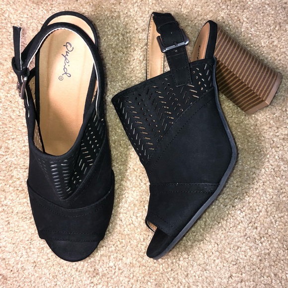 Qupid Shoes - 🖤Black Peep Toe Perforated Booties